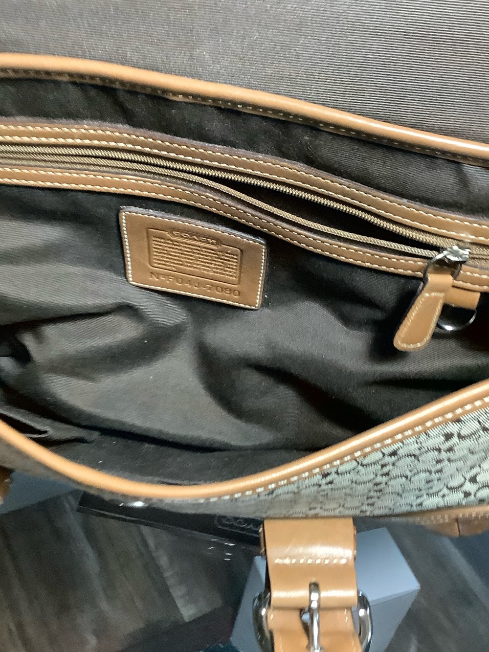 Coach Hampton Classic Satchel Soho Shoulder Bag - Picture 9 of 9